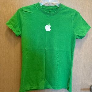 Apple Employee T-Shirt XS Green – “Leave the World Better Than You Found It” Log